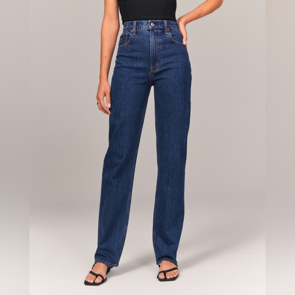 Abercrombie & Fitch Ultra High Rise 90s Straight Jean